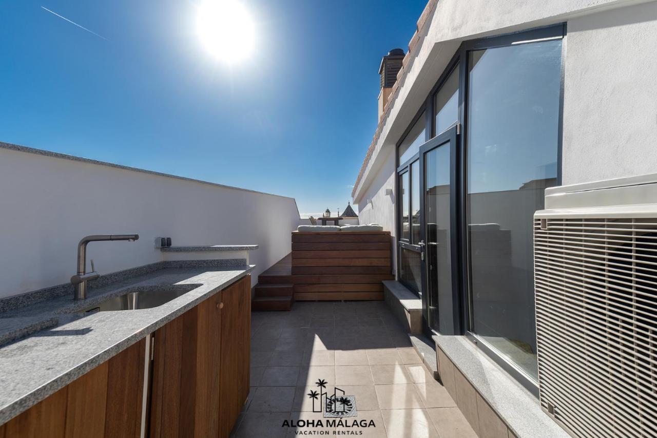 Апартаменты Luxury Duplex With Pool And Padel Court In Town Малага Экстерьер фото